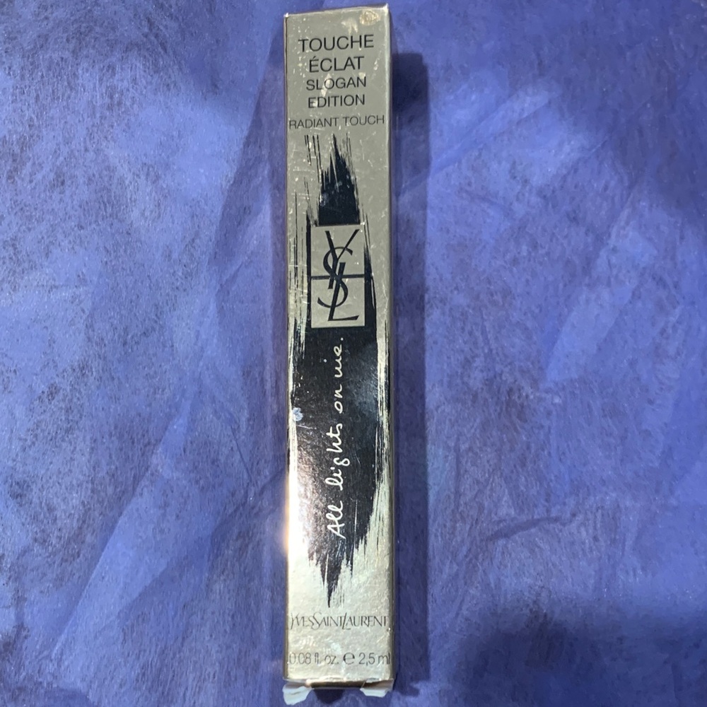 Yves Saint Laurent Touche Éclat Slogan edition Radiant touch # 1 corrector